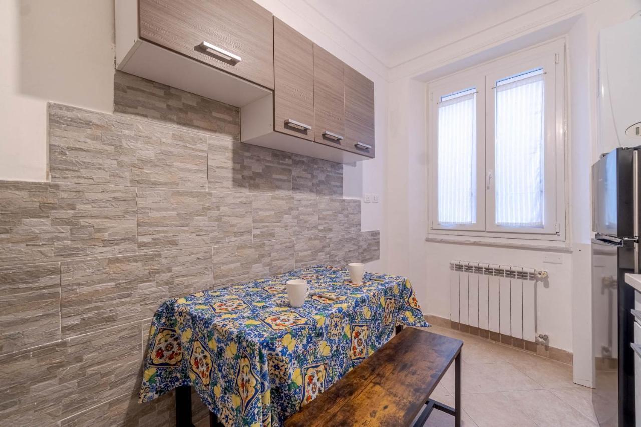 Casa Poirot Functional Flat Apartment Genoa Bagian luar foto